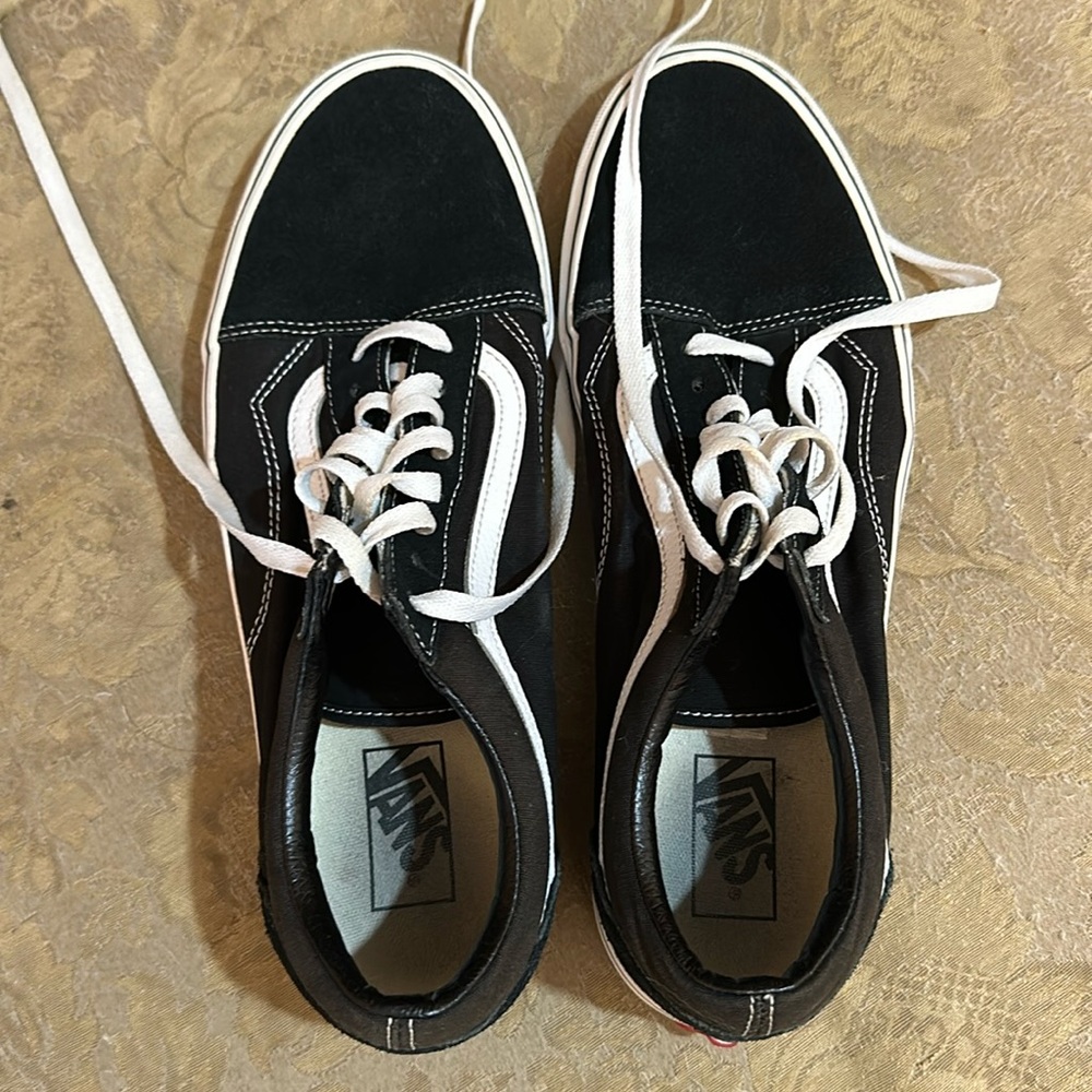 black and white vans